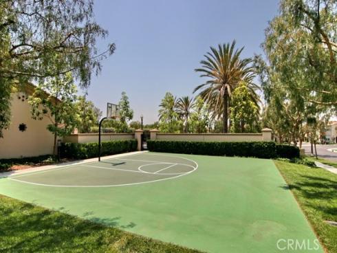 215  Lockford  , Irvine, CA