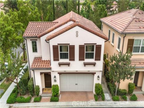 20  Oakfield  , Irvine, CA