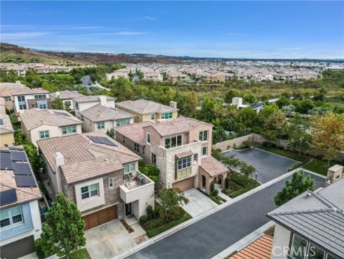 60  Swift  , Irvine, CA