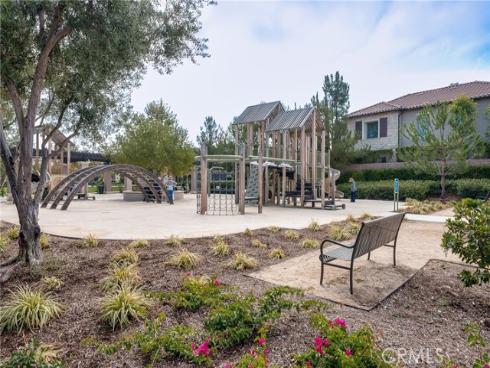 113  Vigna  , Irvine, CA