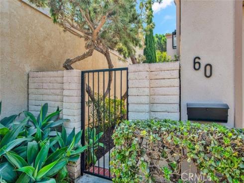 60  Willow Tree   Lane, Irvine, CA