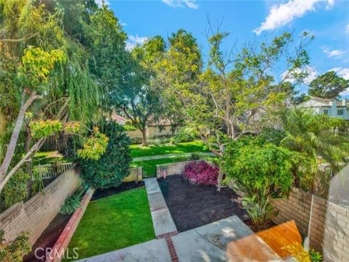 60  Willow Tree   Lane, Irvine, CA