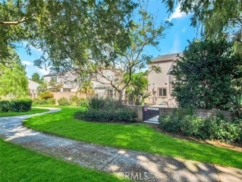 60  Willow Tree   Lane, Irvine, CA