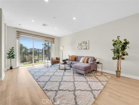 250  Keeper  , Irvine, CA