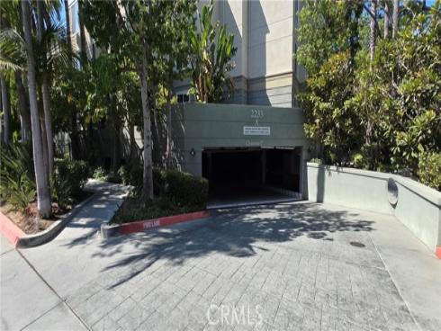 2233  Martin  206 , Irvine, CA