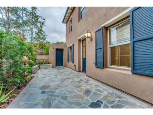 22  Upperbend  , Irvine, CA