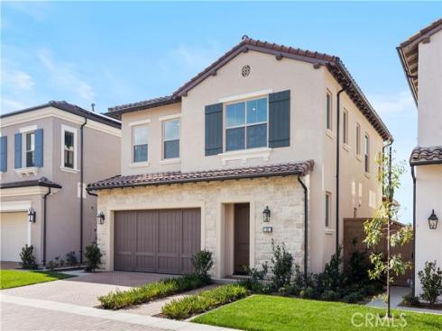 102  glydon  , Irvine, CA