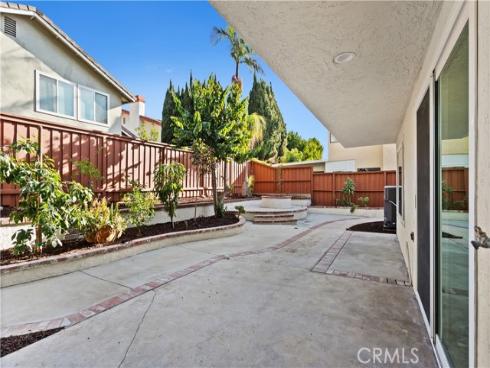 16  Encina  , Irvine, CA