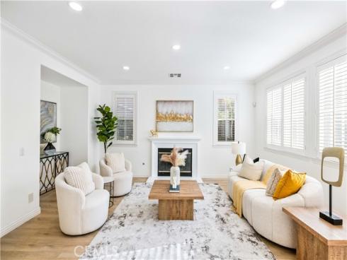 160 Treehouse , Irvine, CA