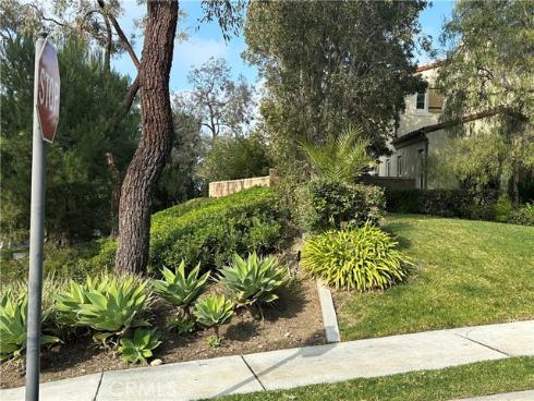 37  Hedgerow  , Irvine, CA