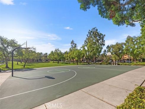 15  Flora Springs  , Irvine, CA