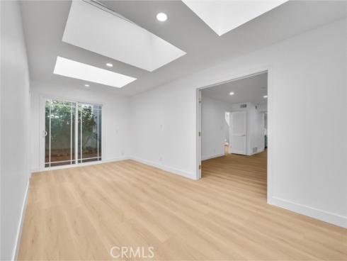 18 Meadowsweet Way, Irvine, CA