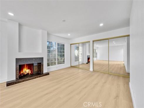 18 Meadowsweet Way, Irvine, CA