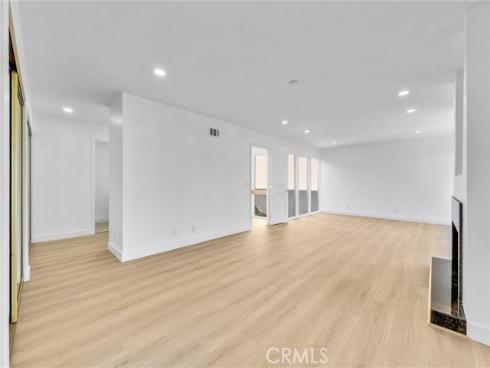 18 Meadowsweet Way, Irvine, CA