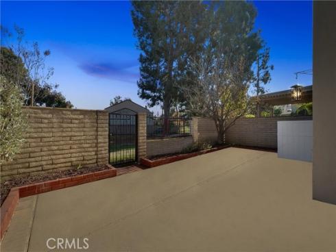18 Meadowsweet Way, Irvine, CA