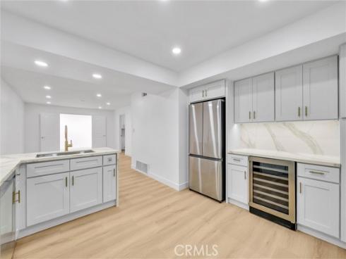 18 Meadowsweet Way, Irvine, CA