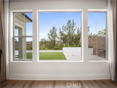 63 Longchamp , Irvine, CA