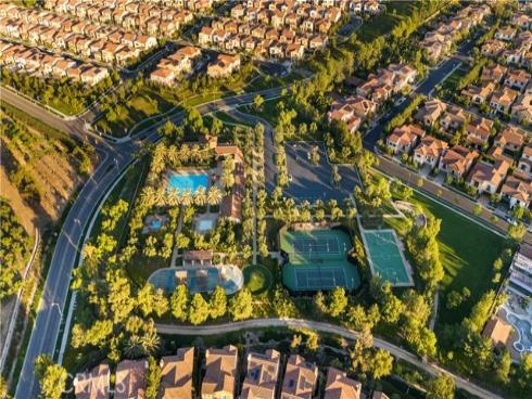 63 Longchamp , Irvine, CA