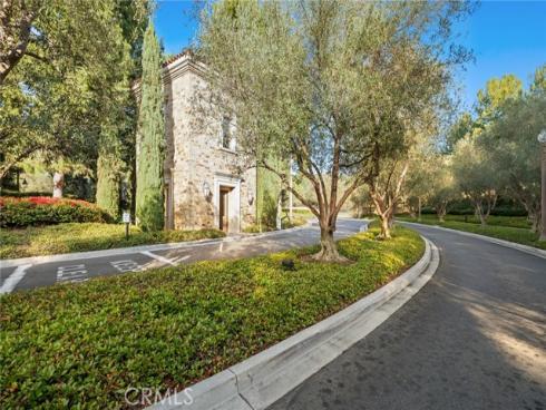 70 Livia , Irvine, CA