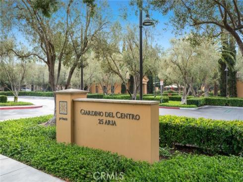 70  Livia  , Irvine, CA