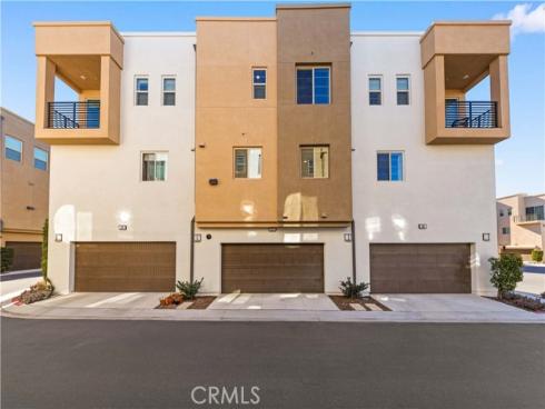 171  Cadence  , Irvine, CA