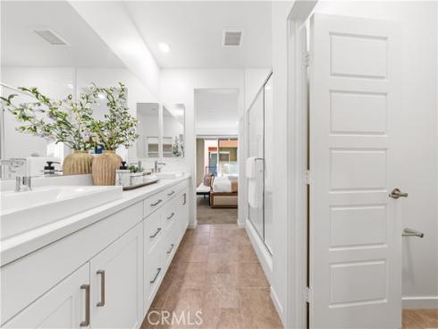 171  Cadence  , Irvine, CA