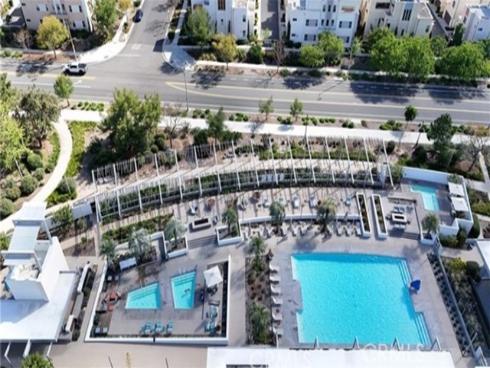 171  Cadence  , Irvine, CA