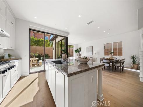 146 Bellini , Irvine, CA