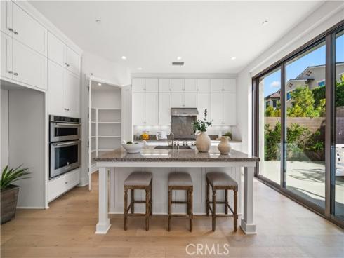 146 Bellini , Irvine, CA