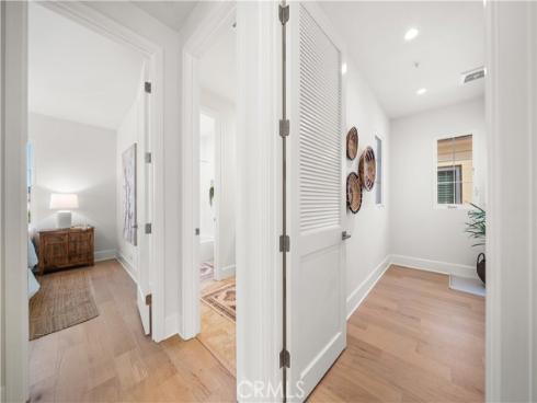 146 Bellini , Irvine, CA