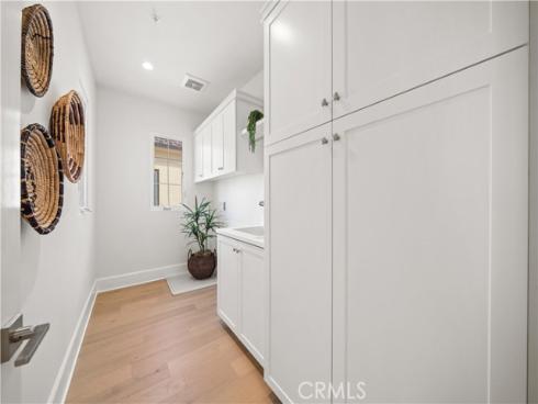 146 Bellini , Irvine, CA