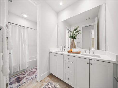 146 Bellini , Irvine, CA