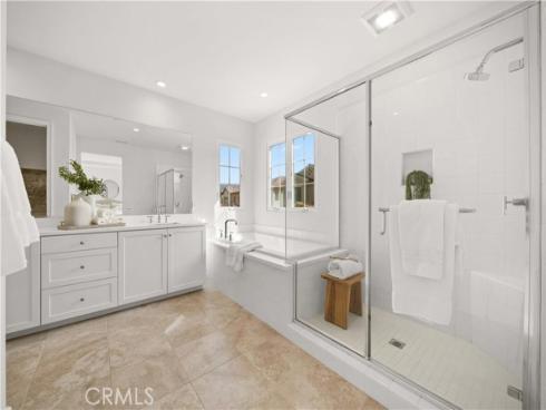 146 Bellini , Irvine, CA