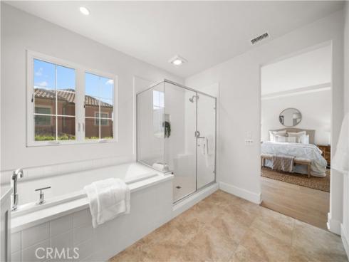 146  Bellini  , Irvine, CA