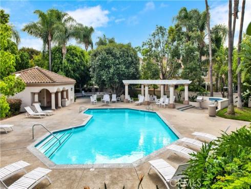 140 Almador , Irvine, CA