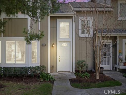 222 Monroe 82 , Irvine, CA