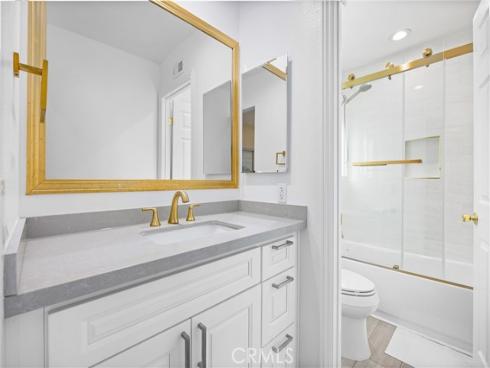 222 Monroe 82 , Irvine, CA