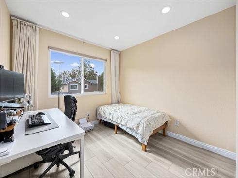 222 Monroe 82 , Irvine, CA