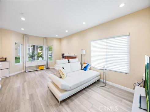 222 Monroe 82 , Irvine, CA