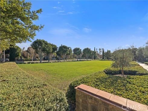 37 Triple Leaf , Irvine, CA