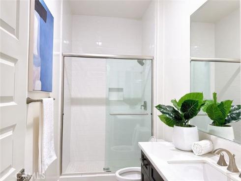 158 Scale , Irvine, CA