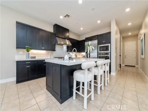 158 Scale , Irvine, CA