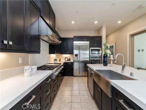 158 Scale , Irvine, CA