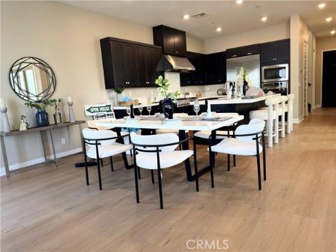 158 Scale , Irvine, CA