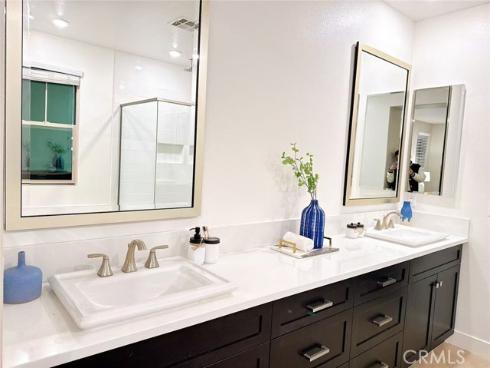 158 Scale , Irvine, CA