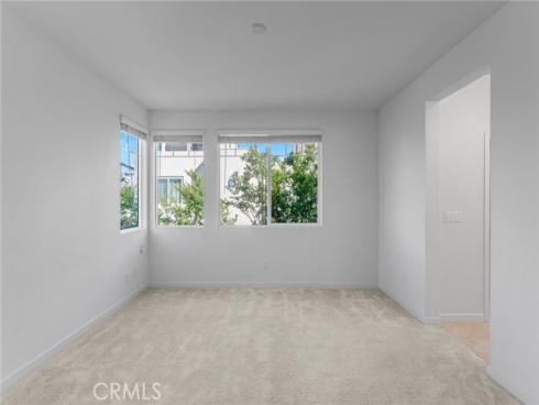 148 Stage , Irvine, CA