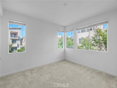 148 Stage , Irvine, CA