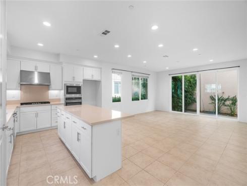 148 Stage , Irvine, CA