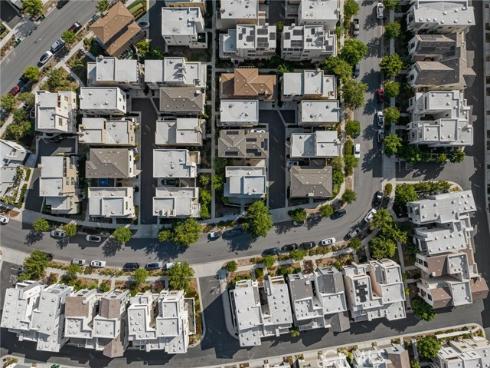 148 Stage , Irvine, CA