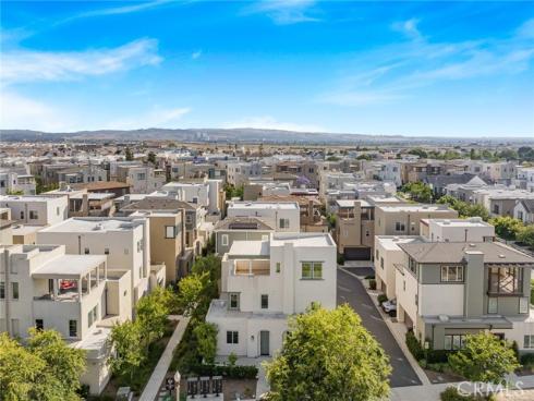 148 Stage , Irvine, CA